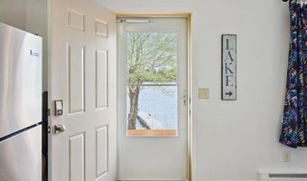 4998 N MAIN St, Long Lake, MI 48743