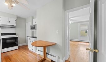 692 Hope St 1, Bristol, RI 02809