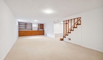 9923 MAYFIELD Dr, Bethesda, MD 20817