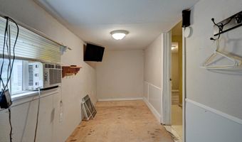 651 Mosher Ave, Asbury, MO 64832