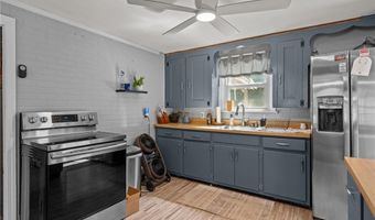 132 King Phillip Dr, North Kingstown, RI 02852