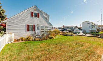 30 Elgin Rd, Amityville, NY 11701