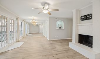 16301 Ledgemont Ln 263, Addison, TX 75001