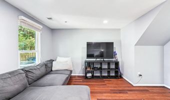 13213 WHITECHURCH Cir, Germantown, MD 20874