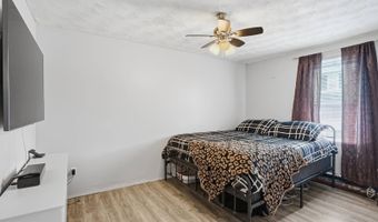 16 Brown St, North Providence, RI 02904