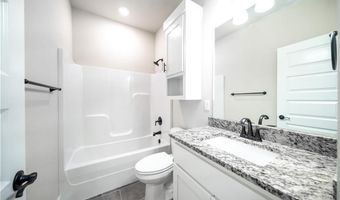 37 Brierfield Ln, Bella Vista, AR 72714