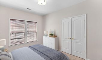 21553 CENTER POINT Cir, Ashburn, VA 20147