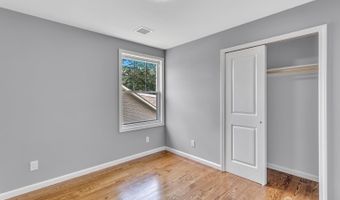 65 Bayview St, Aberdeen, NJ 07721