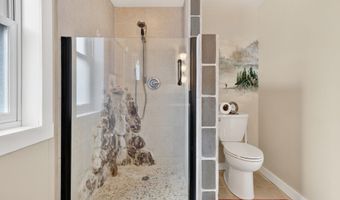 9690 9TH St, Bay City, OR 97107