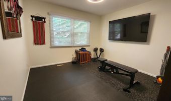 6788 LITTLE RIVER Tpke, Annandale, VA 22003