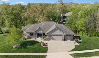 2055 Silver Maple Trl, North Liberty, IA 52317