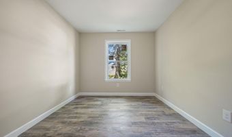 613 W 8TH St, Laurel, DE 19956