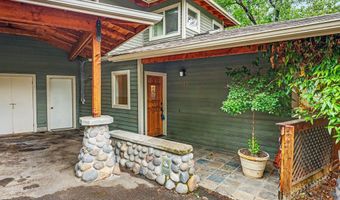 545 Holly St, Ashland, OR 97520