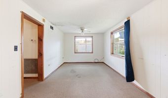 34 7th St, Apalachicola, FL 32320