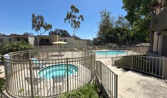 432 Edgehill Ln 26, Oceanside, CA 92054