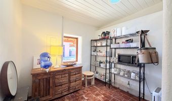 30 Cielo Grande Rd, Carson, NM 87577