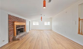 18063 Burbank Blvd, Encino, CA 91316