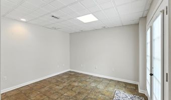 1042 AVERY Crk, Woodstock, GA 30188