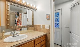4235 Howie Cir, Charlotte, NC 28205