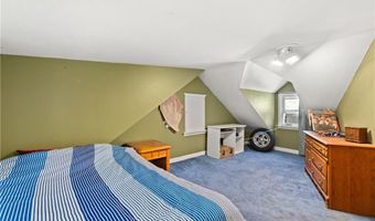101 Hopkins Ave, Johnston, RI 02919