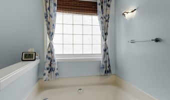 112 Orchard Valley Dr, Avilla, IN 46710