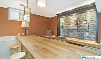 2429 S Front St, Allentown, PA 18103