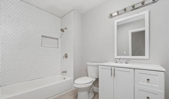 35 Central St, Lincoln, RI 02838