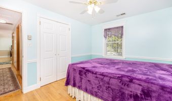 81 Minnesota Ln, Bristol, CT 06010