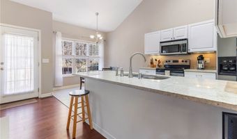 610 Seymour St, Aberdeen, NC 28315