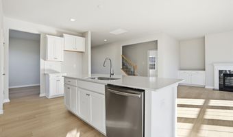 738 N Iron Hill St, Boiling Springs, SC 29316