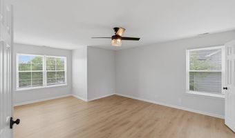 58 W OLD MILL Trl, Antioch, IL 60002