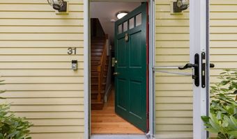 31 Kimball Rd, Amesbury, MA 01913