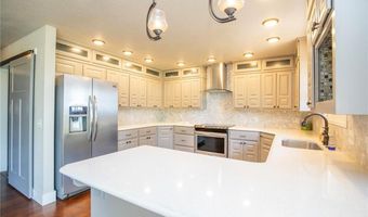 1904 Mayflower Rd, Bentonville, AR 72713