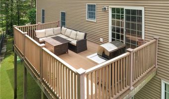 4 Morning Star Ct, Lincoln, RI 02865