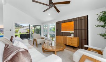 7137 Kamilo St, Honolulu, HI 96825