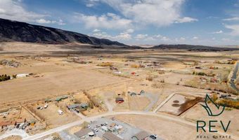 15 Arrowhead Dr, Cody, WY 82414