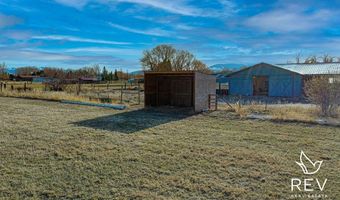 6 Corbett Rd, Cody, WY 82414