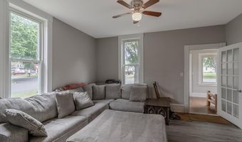 202 E Adams St, Arlington, MN 55307