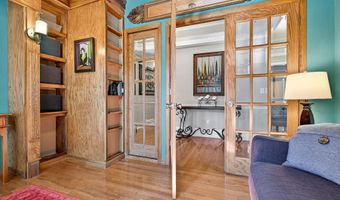 9 MEADOWBROOK Ln, Appleton, WI 54914
