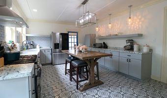 526 Academy St, Bainbridge, GA 39819