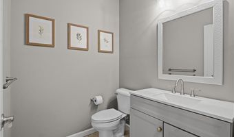 81 Golden View Dr, Johnston, RI 02919