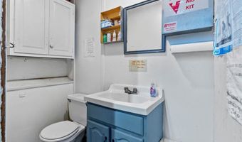 634 Park Ave, Cranston, RI 02910