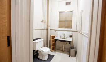 74 Hammond St 3, Bangor, ME 04401