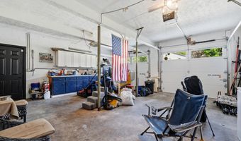 27 Hickory Dr, Barboursville, WV 25504