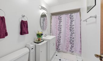 329 E Myrick Ave, Addison, IL 60101