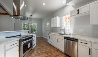 5 McGee St, Belton, SC 29627