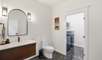 1264 Central Ave, Johnston, RI 02919