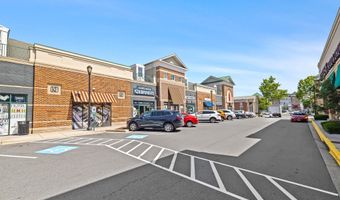 2550 FARMSTEAD Dr, Rockville, MD 20850