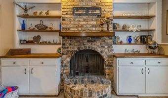 1002 3rd St SW, Altoona, IA 50009