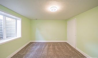 470 Tiebreaker Dr, Ammon, ID 83406